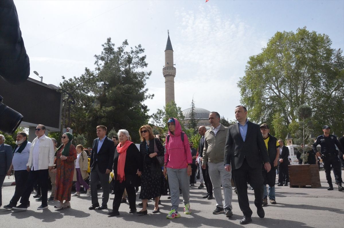 Karaman'da "6. Uluslararası Sevgi ve Barış Yürüyüşü" düzenlendi