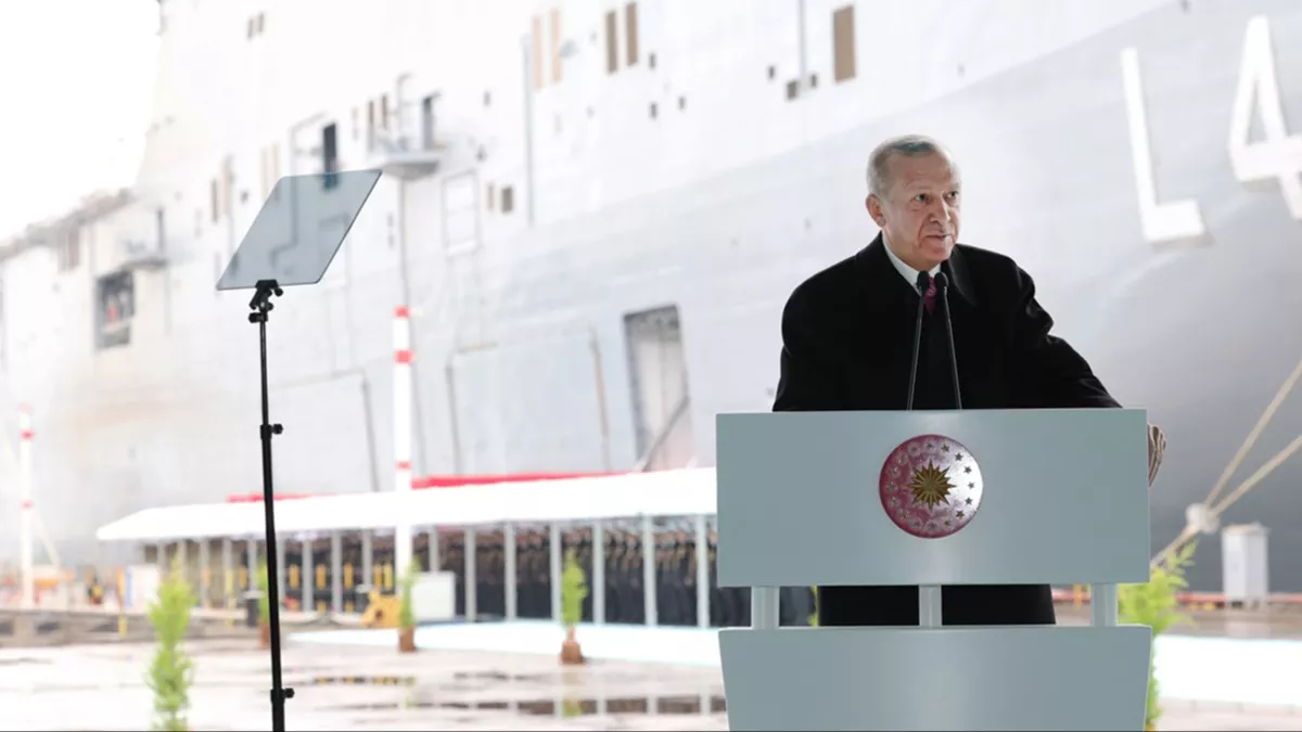 Dünyanın ilk SİHA gemisi: TCG Anadolu! Başkan Erdoğan: Milli uçak gemisi için büyük adım attık
