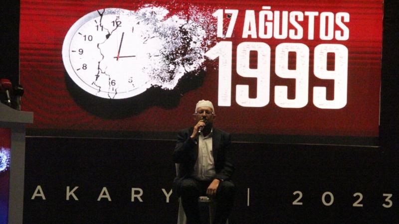 17 Ağustos depreminde hayatını kaybedenler Sakarya'da anıldı
