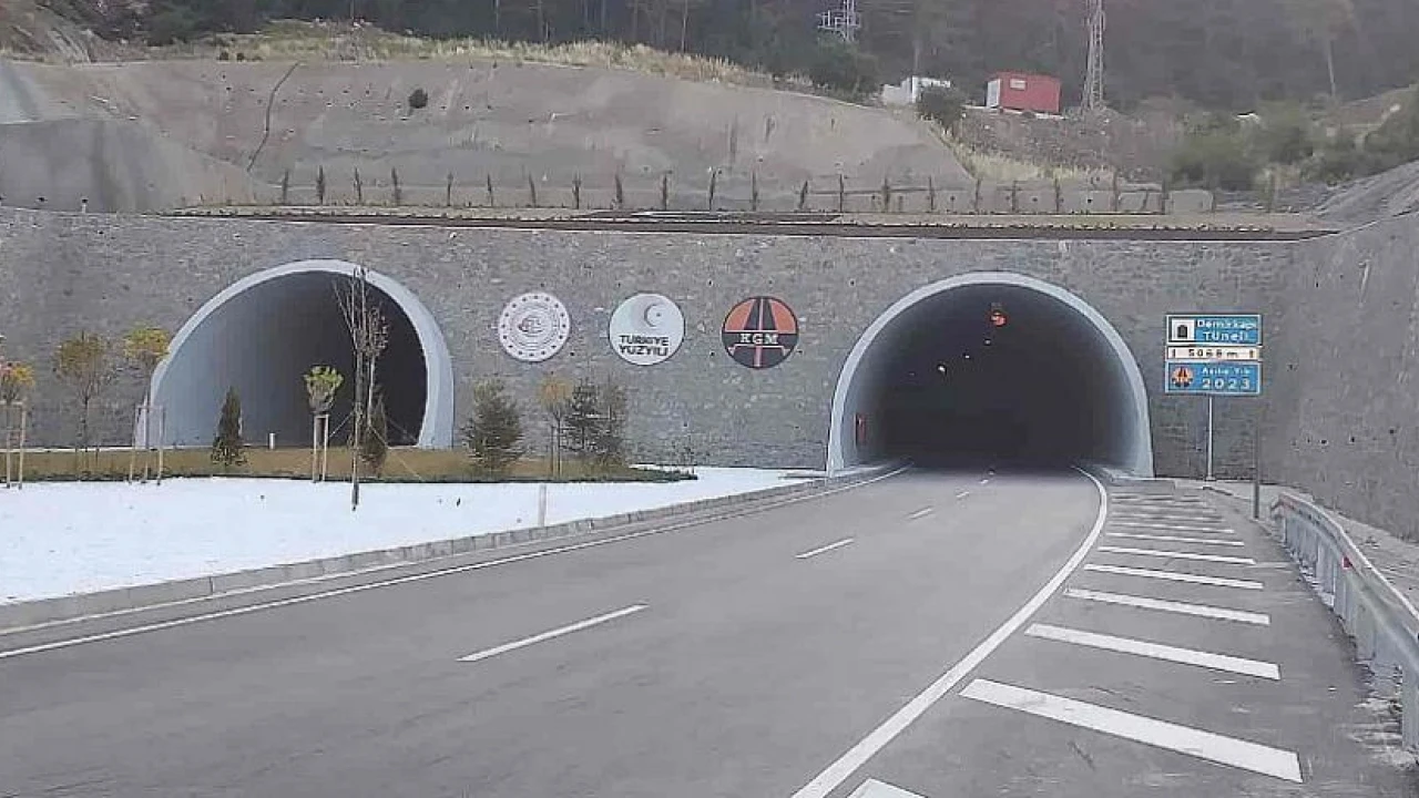 Konya'dan Antalya'ya gidecekler dikkat! Demirkapı Tüneli ulaşıma kapatıldı