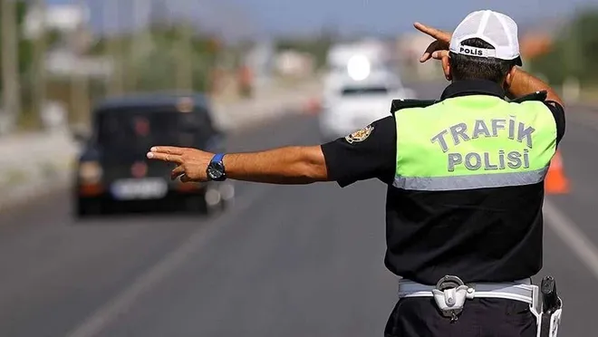 Konya'da drift yapan 2 sürücüye toplam 72 bin 285 lira para cezası