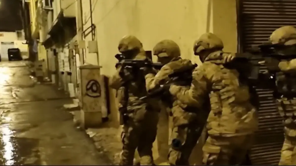 41 ilde PKK/KCK'ya ağır darbe! Çok sayıda terörist yakalandı