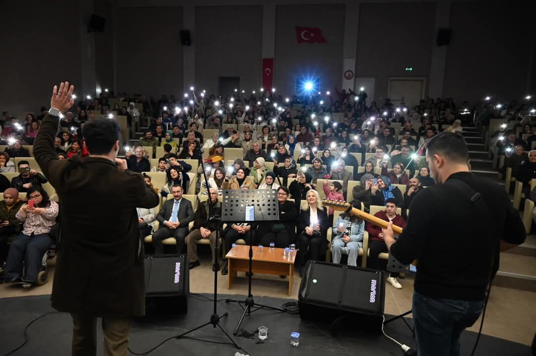 Cem Karaca, Seydişehir Belediyesi’nin düzenlediği konserle anıldı