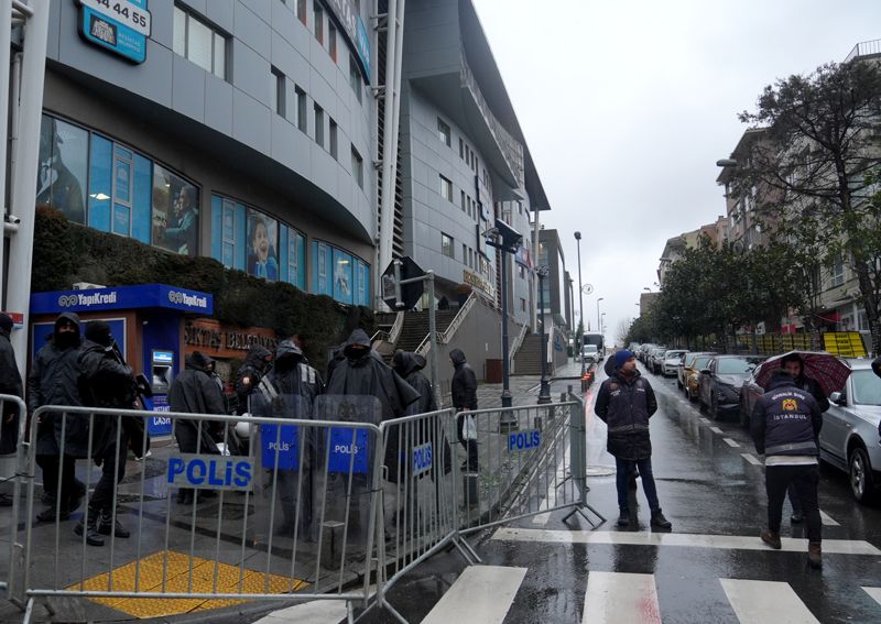 Dev 'ihale yolsuzluğu' operasyonu! Çok sayıda gözaltı kararı: Aralarında Beşiktaş Belediye Başkanı Rıza Akpolat da var