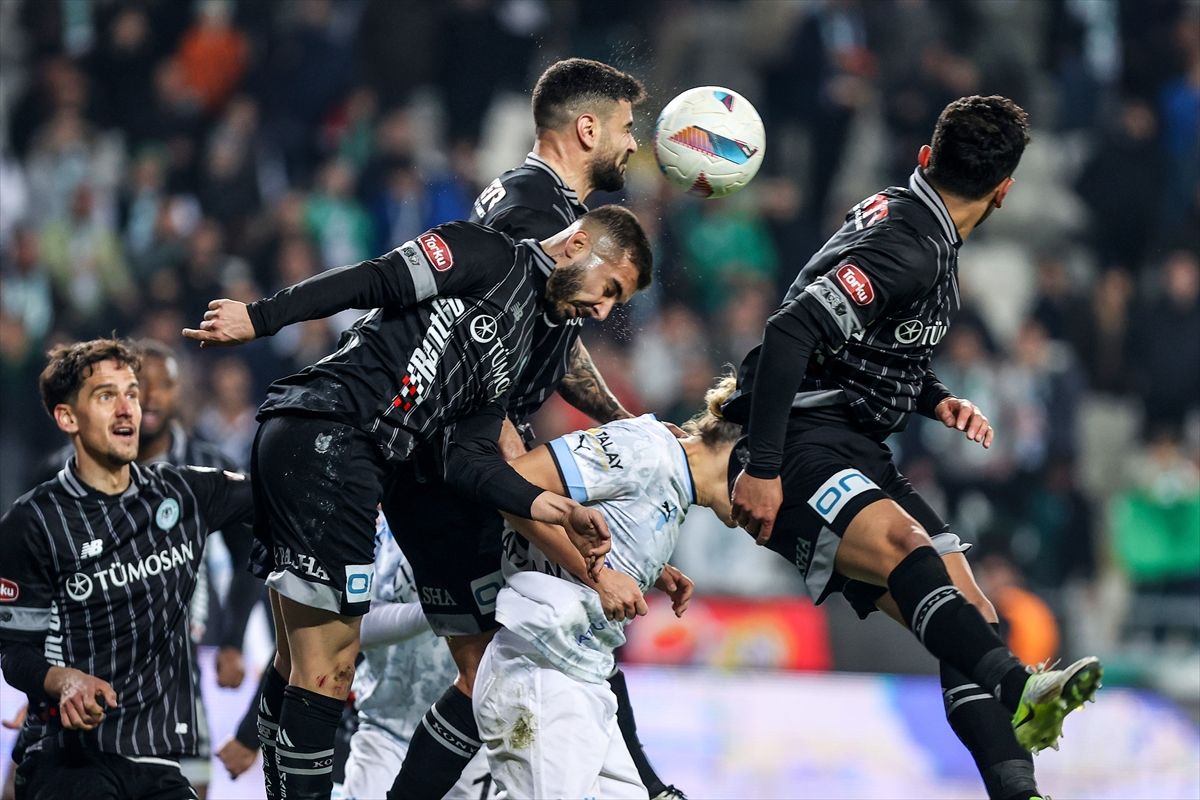 Konyaspor 3 puanı 3 golle aldı