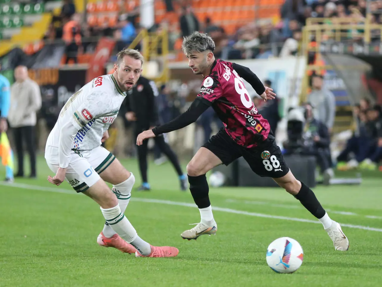 Konyaspor deplasmanda Alanyaspor’a 2-1 yenildi