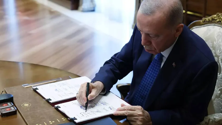 Üst düzey görevden alma ve atama kararları Resmi Gazete'de yayımlandı