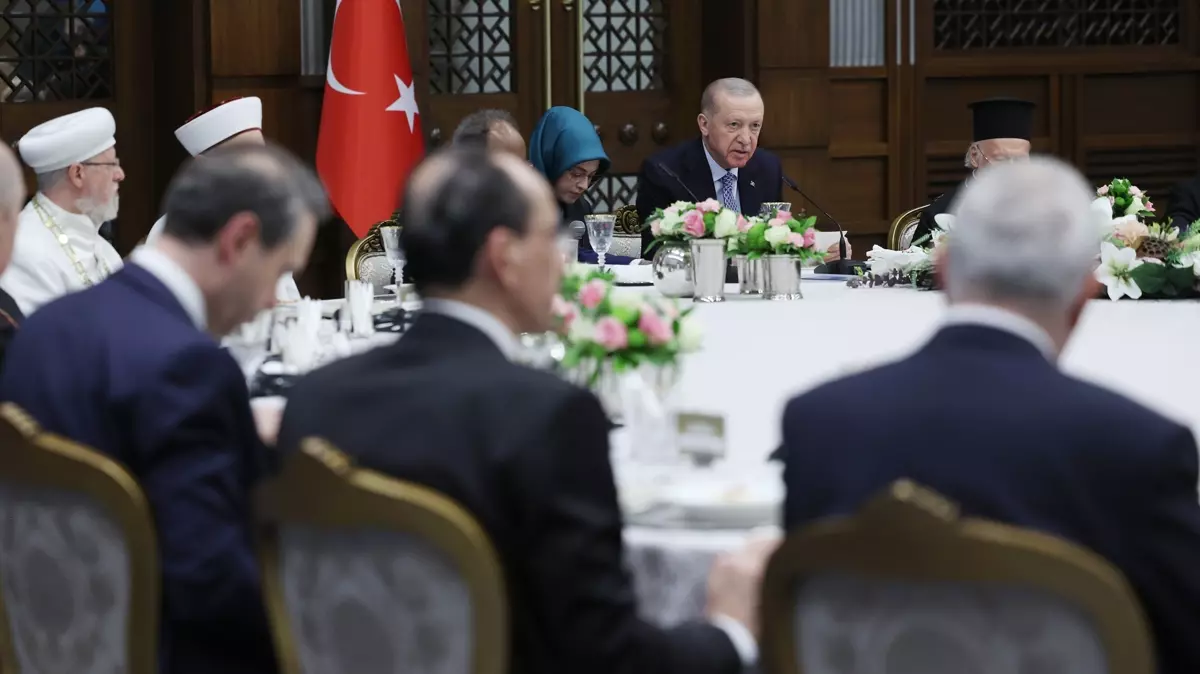 Erdoğan: Toplumsal gerilimleri ülkemize taşıma niyetinde olanlara fırsat vermeyeceğiz