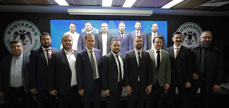 1922 Konyaspor yönetimi görevi bıraktı  