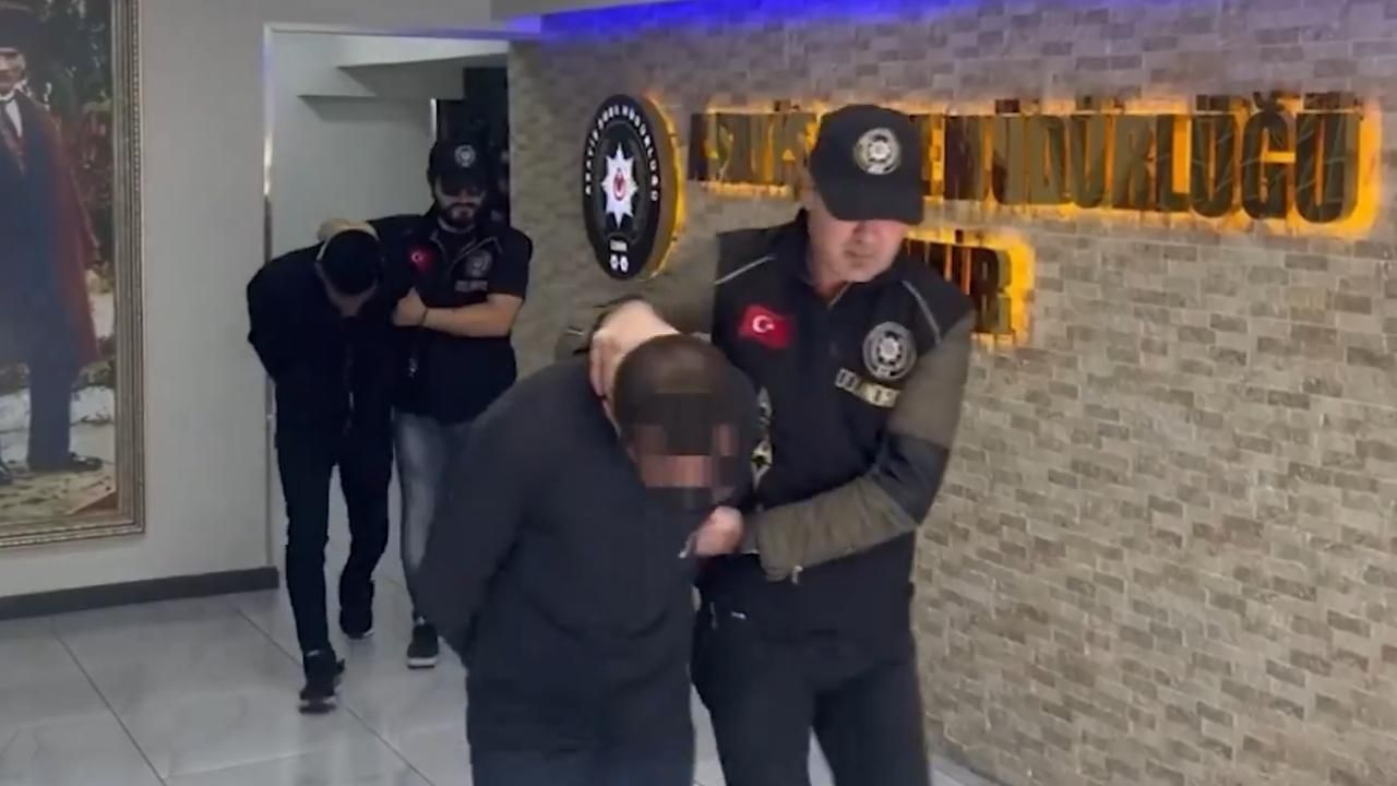 Bakan Yerlikaya duyurdu: 17 ilde dolandırıcı şebekesine operasyon