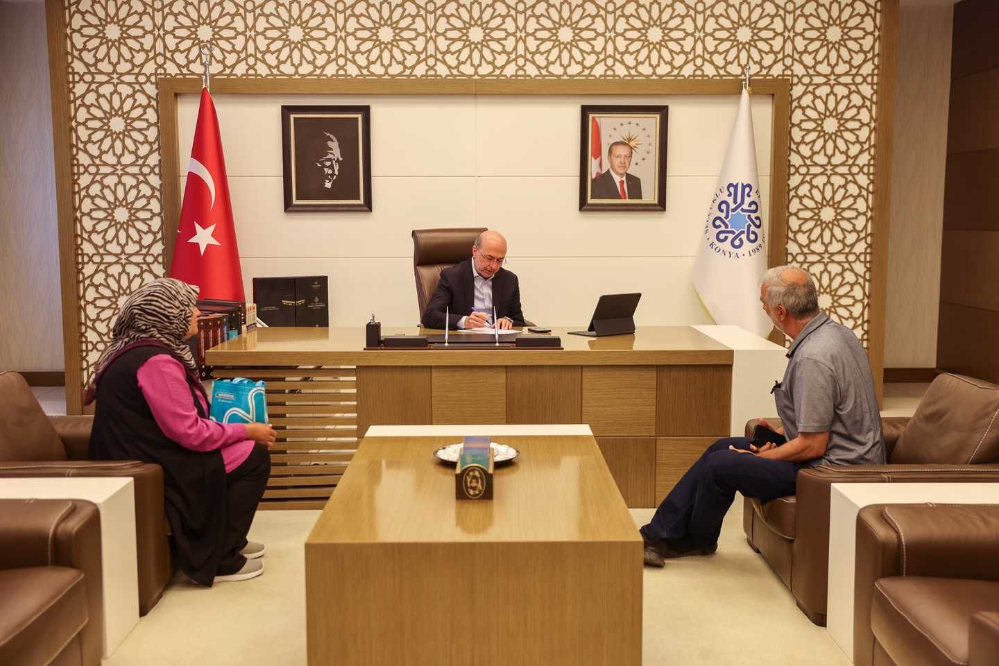 Başkan Pekyatırmacı Halk Günü’nde vatandaşlarla bir araya geldi