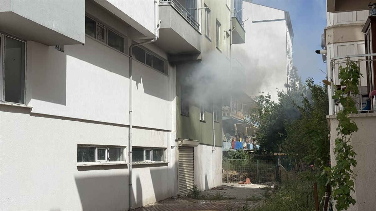 Konya'da iş yerinde çıkan yangın hasara neden oldu