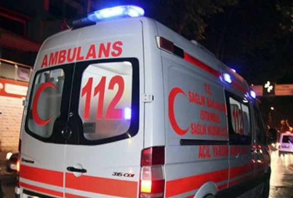 Konya'da otomobille elektrikli golf aracının çarpışması sonucu 3 kişi yaralandı