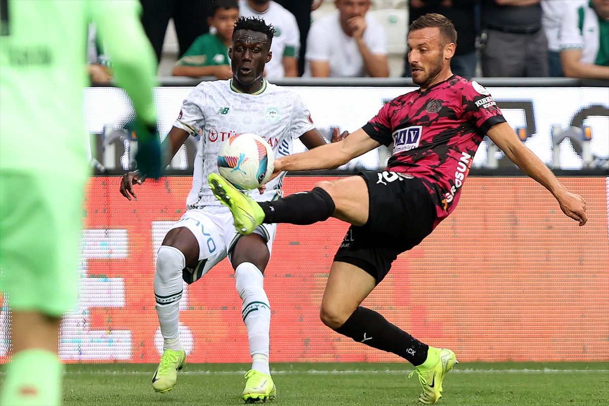 Konyaspor, Alanyaspor'a 2-1 Mağlup Oldu