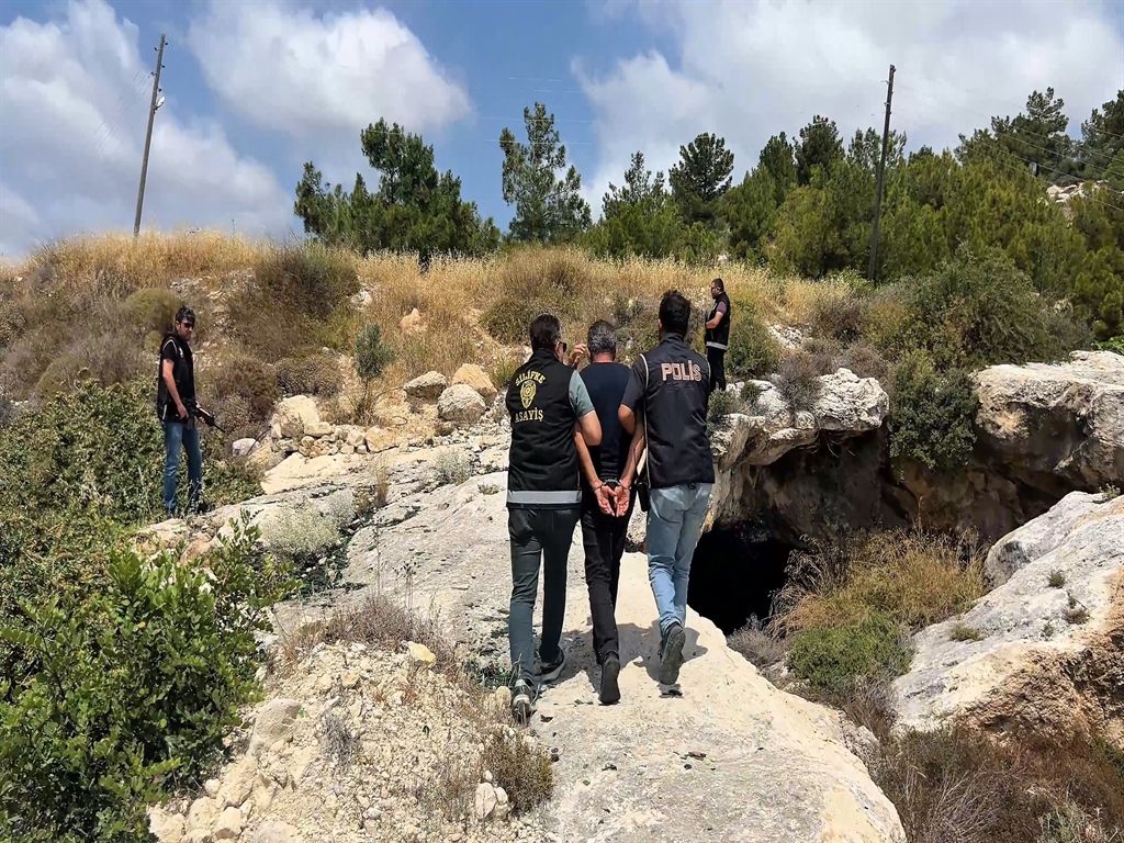 17 yıl hapisle aranan hükümlü mağarada yakalandı