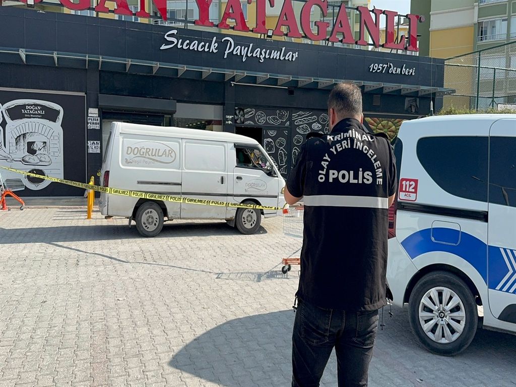 Konya'da gündüz vakti dehşet: Önce tokalaştı, ardından...
