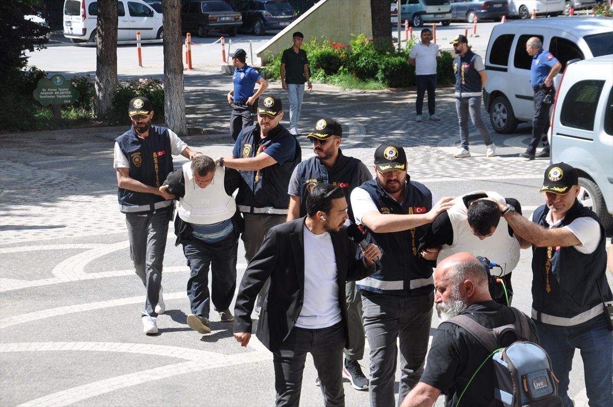 Konya'da Nasreddin Hoca cinayeti: Cinayeti itiraf etmişti; baba-oğul tutuklandı