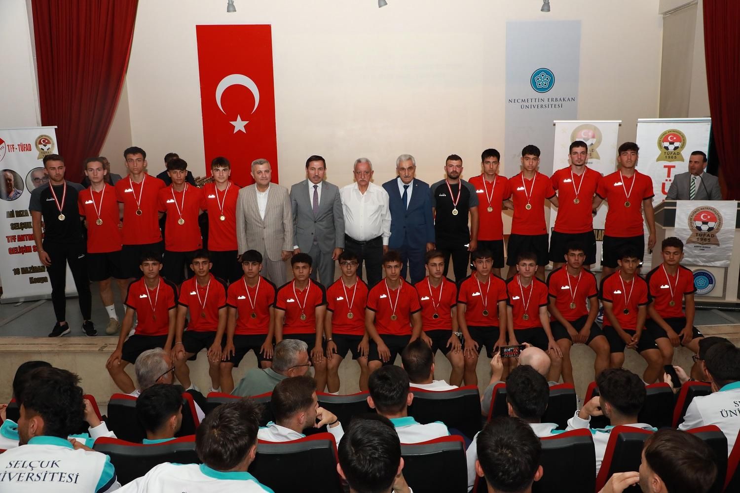 Başkan Kılca’ya TÜFAD’dan onur ödülü
