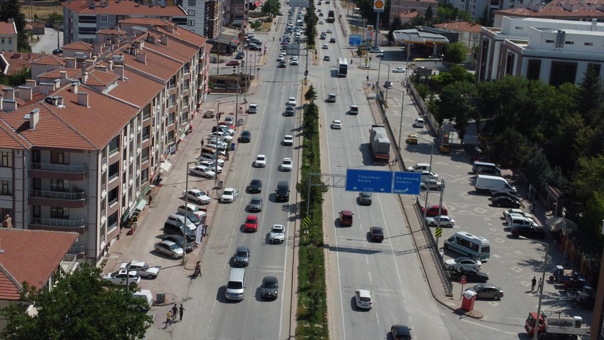 Bayram tatili dönüşünde Konya'da yoğunluk yaşanıyor
