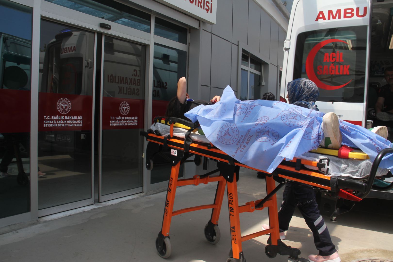 Konya trafiğinde yaşanan o kaza korkuttu! Sağlık ve polis ekipleri sevk edildi