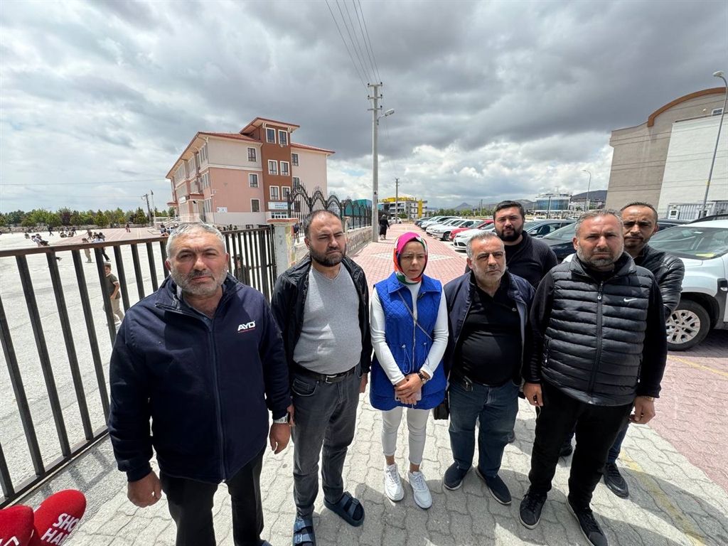 Konya'da arkadaşı tarafından boğazı sıkılan Yusuf'un babası: Oğlum hayata tutunmaya çalışıyor