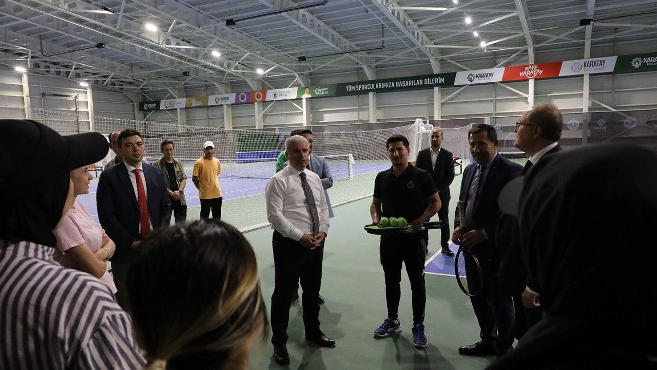 Vali Akın, Kaymakam Ayhan ve Başkan Kılca Karatay Tenis Kortu’nu ziyaret etti
