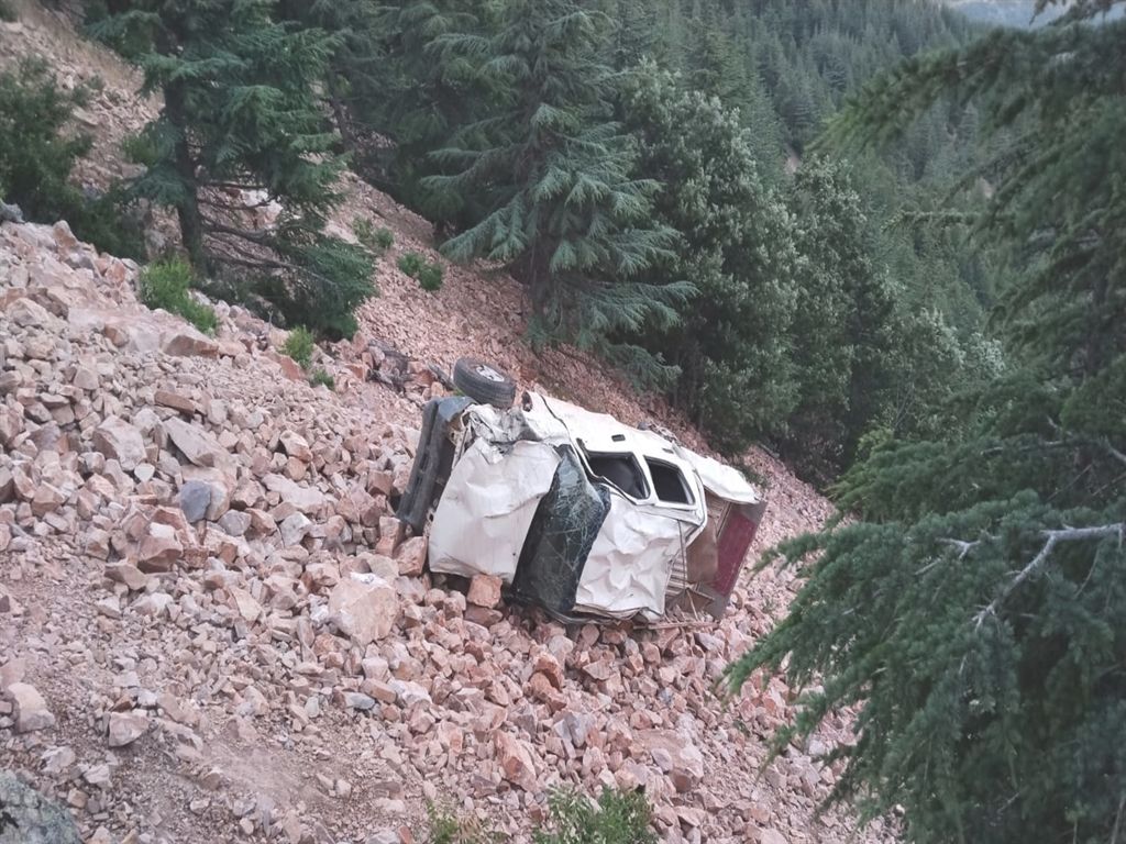 Yayla yolunda feci kaza! 3 ölü 1 yaralı! Saatler sonra bulundular