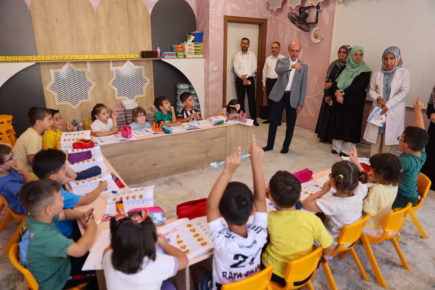  Başkan Pekyatırmacı Çocuklarla Bir Araya Geldi
