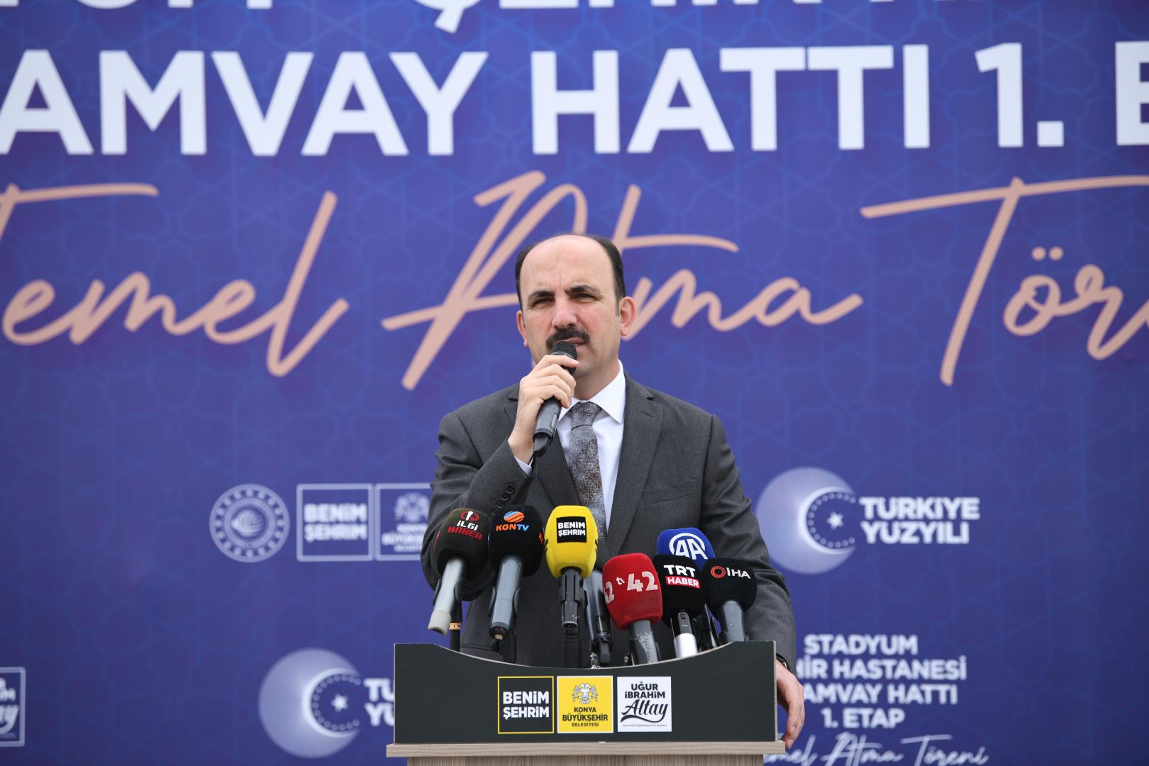 Başkan Altay, Bakan Uraloğlu’nun Katılımıyla Gerçekleşecek Stadyum-Şehir Hastanesi Tramvayı 2. Etap Temel Atma Törenine Konyalıları Davet Etti