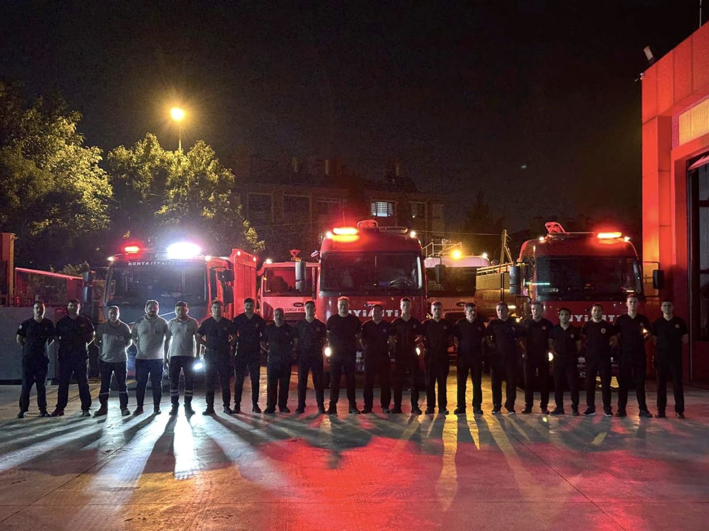 Başkan Altay: “İtfaiye Ekiplerimiz Bursa’daki Yangın Söndürme Çalışmalarına Destek İçin Gece Yola Çıktı”