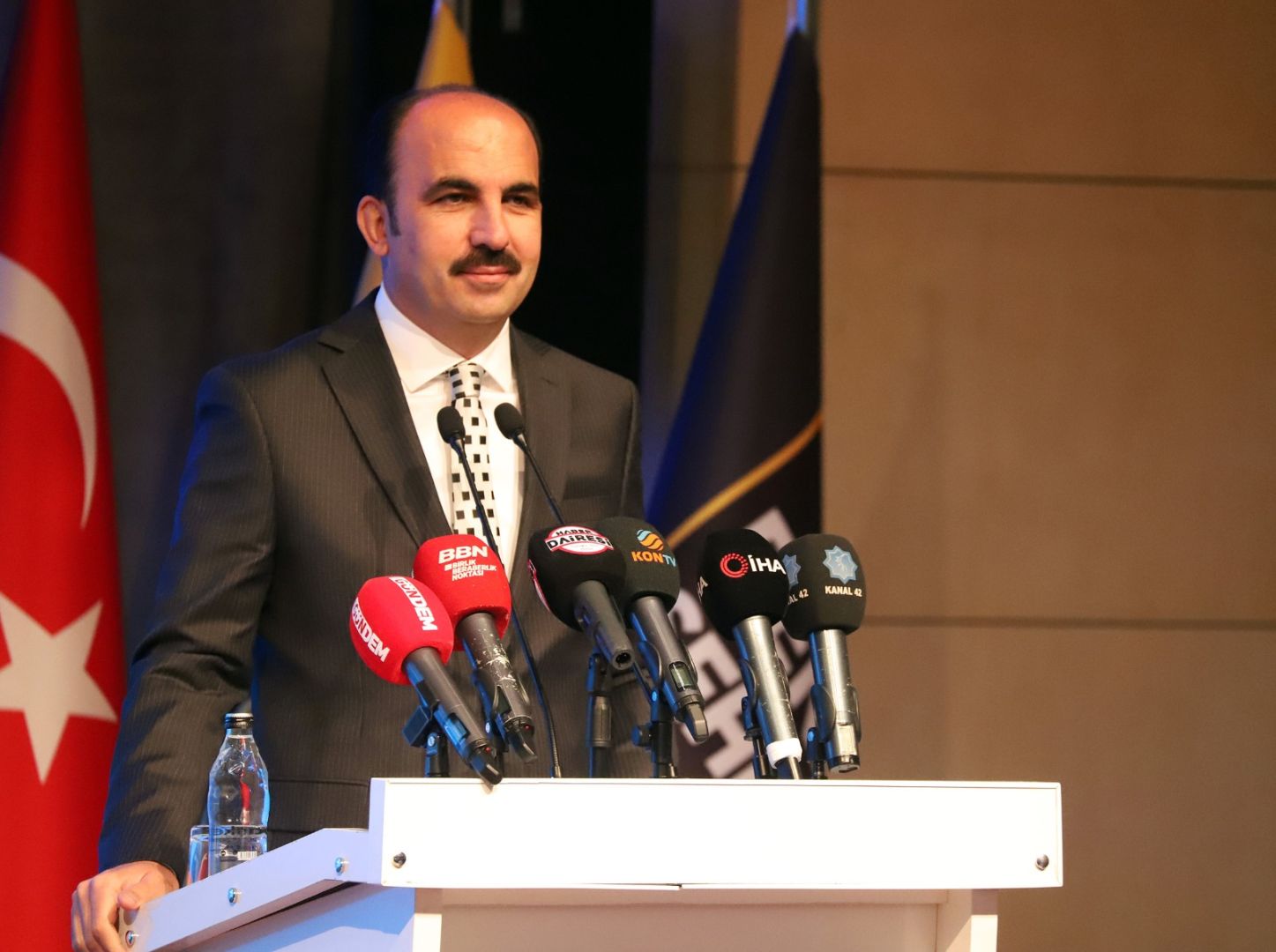 Başkan Altay: “Tüm Gazetecilerin 24 Temmuz Gazeteciler ve Basın Bayramı Kutlu Olsun”