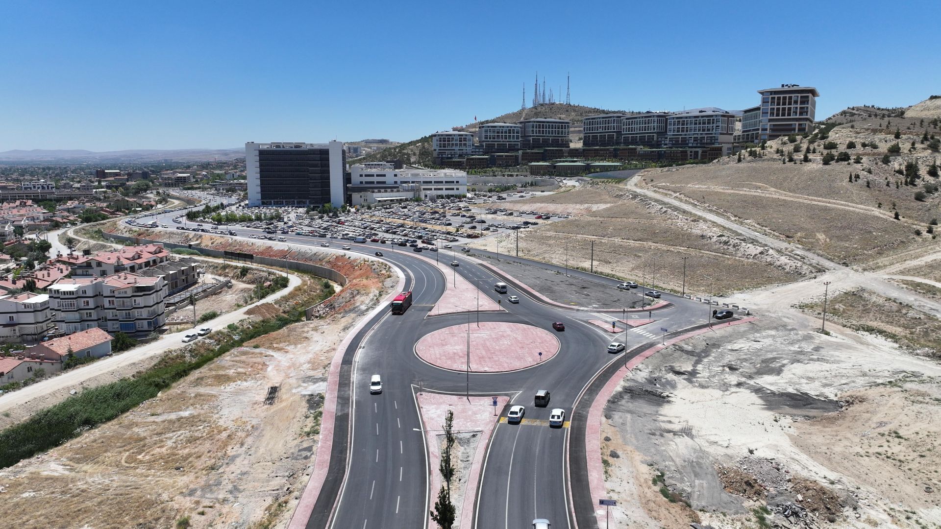 Konya Büyükşehir, Meram Tıp Fakültesi’nde Otopark Giriş Çıkışlarını Daha Güvenli Hale Getirdi