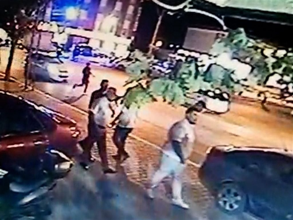 Konya'da Feci Kaza:  İki aracın çarptığı Muhammet Enes ağır yaralandı; kaza kamerada
