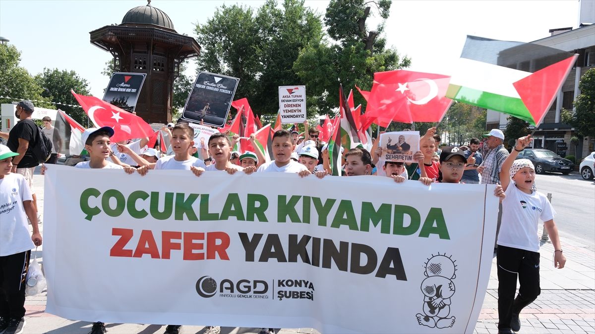Konya'da öğrenciler Filistin'e destek açıklaması yaptı