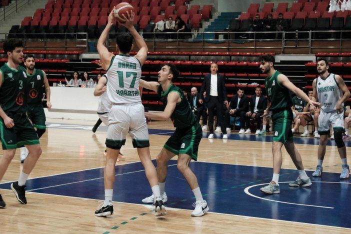 Karatay Belediyespor Kulübü Basketbol Takımı 2. Lige Yükseldi