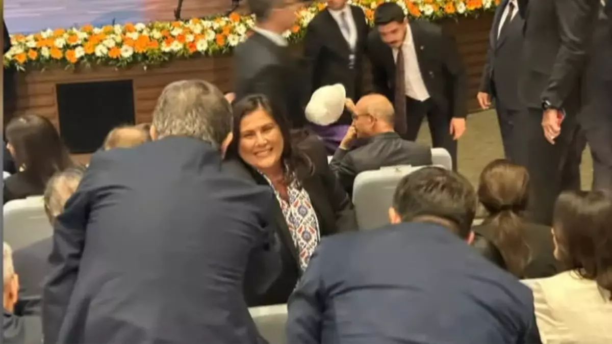 CHP'de ''Aydın'' depremi... Partisinde istifa eden Çerçioğlu, AK Parti binasında