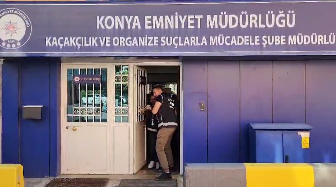 Konya'da İş Yerine Kurşun Yağdıran Şüpheliler Polisin Titiz Takibi Sonucu Yakalandı