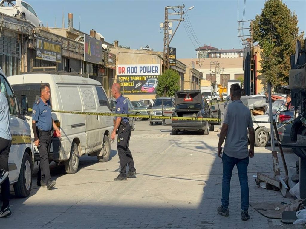 Konya'da otomobil tamirhanesinde palalı kavgada ustanın parmağı koptu, 2 kişi de darbedildi