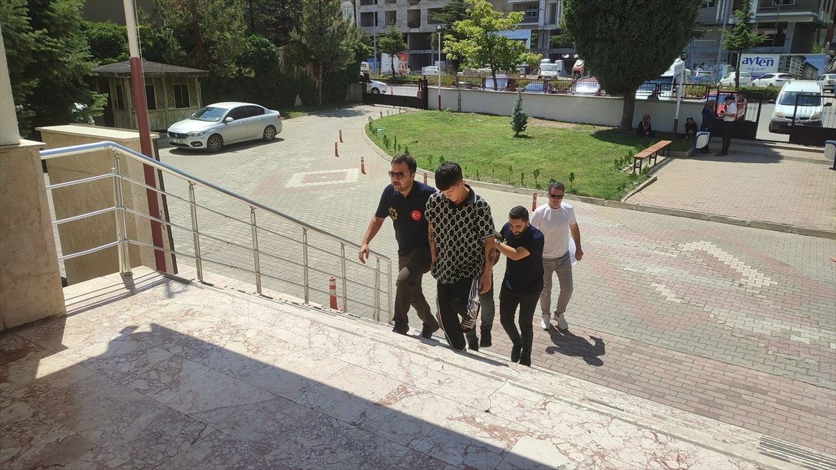 Konya'da uyuşturucu operasyonunda 2 kişi tutuklandı