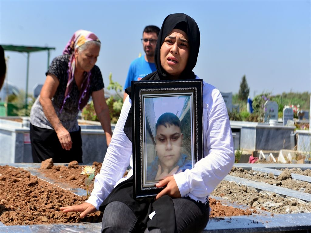 Murat'ın ölümüne neden olan arkadaşı tahliye oldu, annesi tepkili: Adalet istiyorum