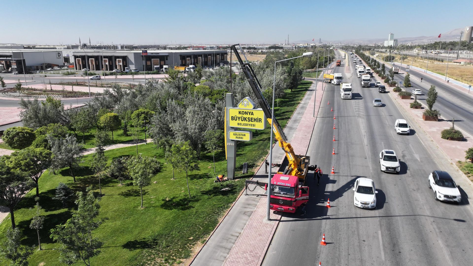 Şehir Estetiği ve Trafik Güvenliği İçin Totem ve Tabelalar Kaldırılıyor