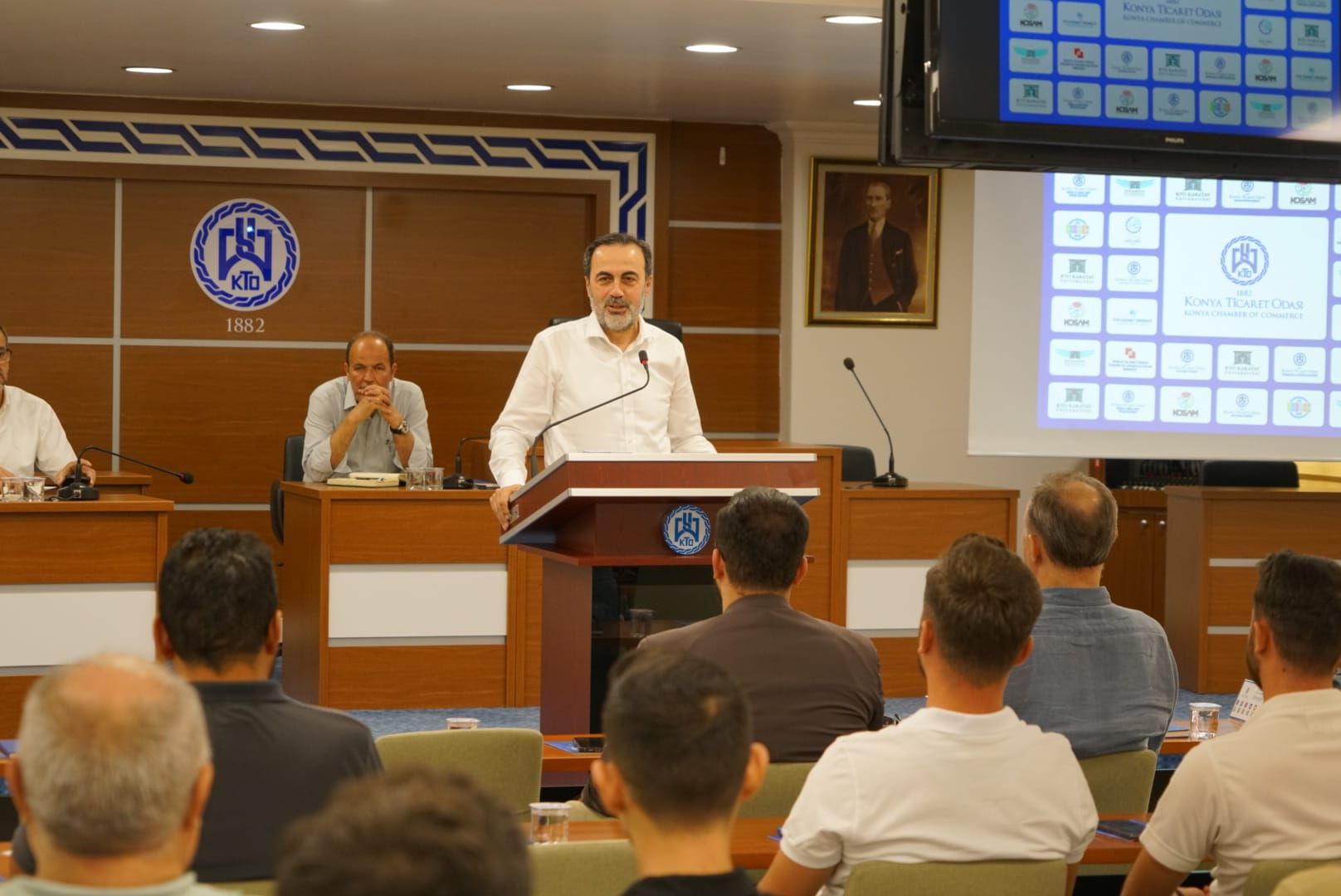 Selçuk Öztürk: "Reel sektörün finansmana erişimi kolaylaştırılmalı"