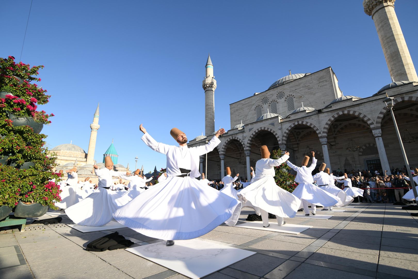 22. Uluslararası Konya Mistik Müzik Festivali Coşkuyla Başladı