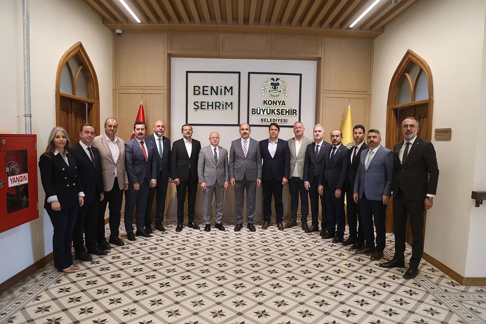 Başkan Altay Bursalı Belediye Başkanlarına Konya Modeli Belediyecilik Çalışmalarını Anlattı