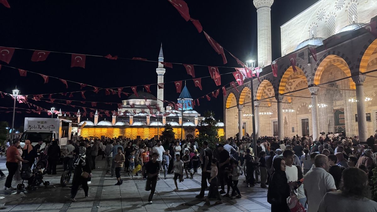 Konya'da Mevlit Kandili idrak edildi