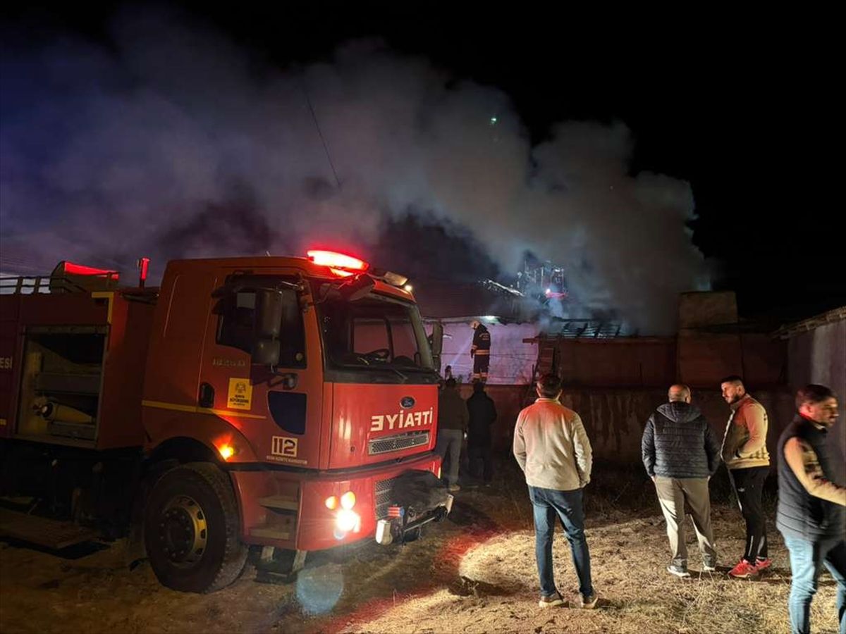 Konya'da müstakil evde çıkan yangın söndürüldü