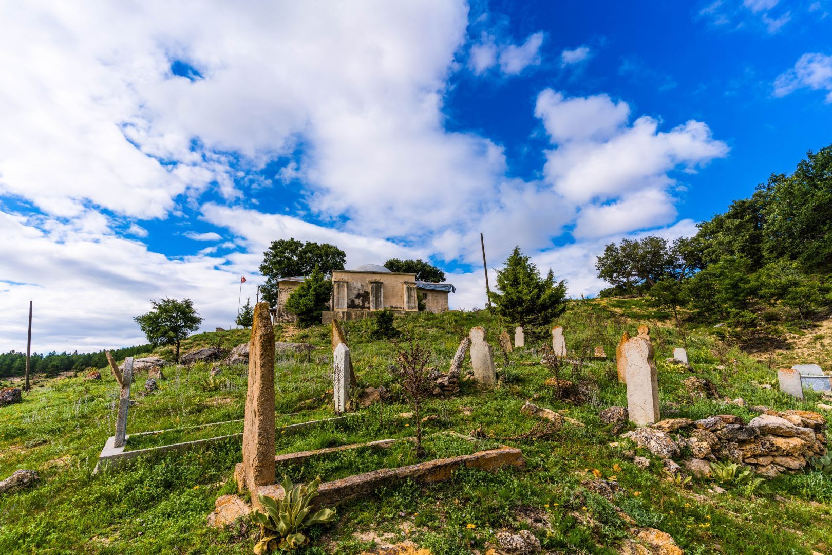 Konya’nın gizemli taşı: Kadınlar neden bu taşa yüzlerini sürüyor?