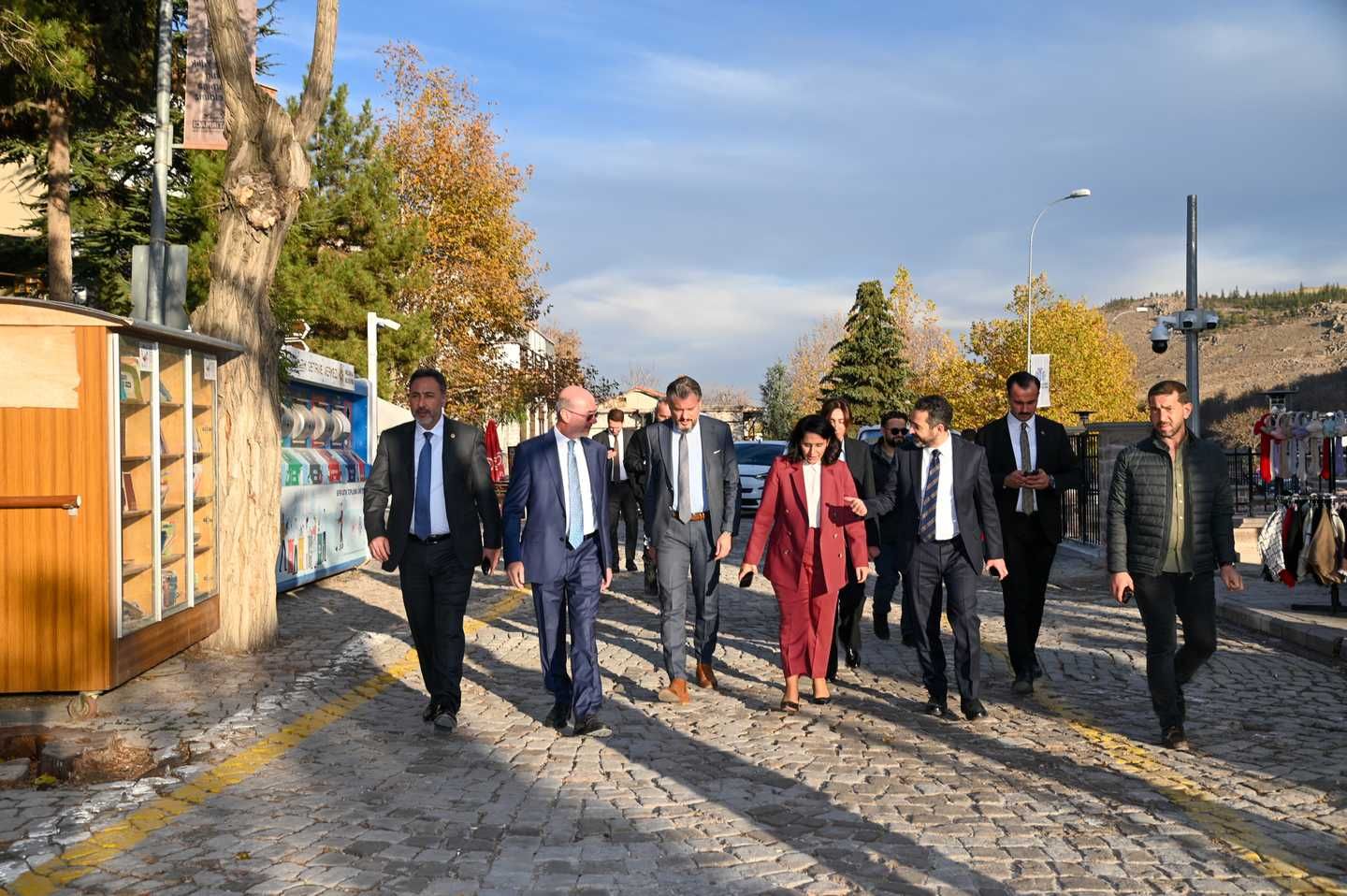 AK Parti Genel Merkez Çevre Ve Şehircilik Politikaları Başkanı Tuncer’den Tarihi Sille Mahallesi’ne Ziyaret
