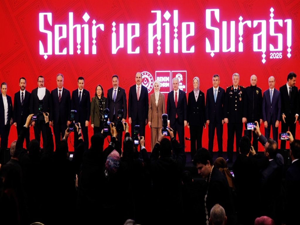 Bakan Göktaş, Konya'da Şehir ve Aile Şurası'nda konuştu