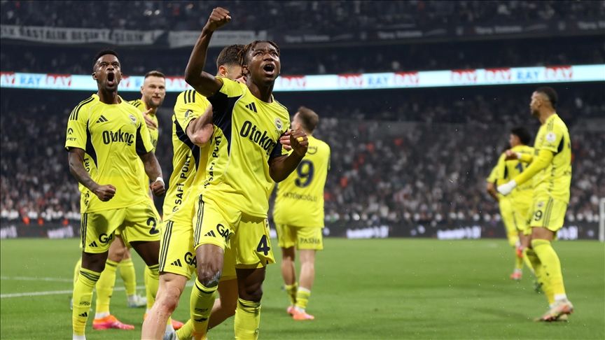 Derbide gülen taraf sarı lacivertliler oldu: Beşiktaş:2 Fenerbançe: 3